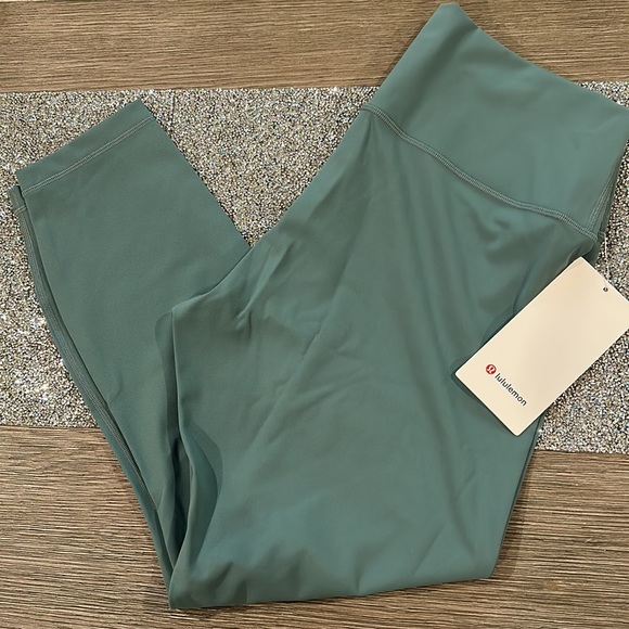 Lululemon Wunder Under High-Rise Tight 25" *Luxtreme
Tidewater Teal size 14 NWT - Picture 2 of 5